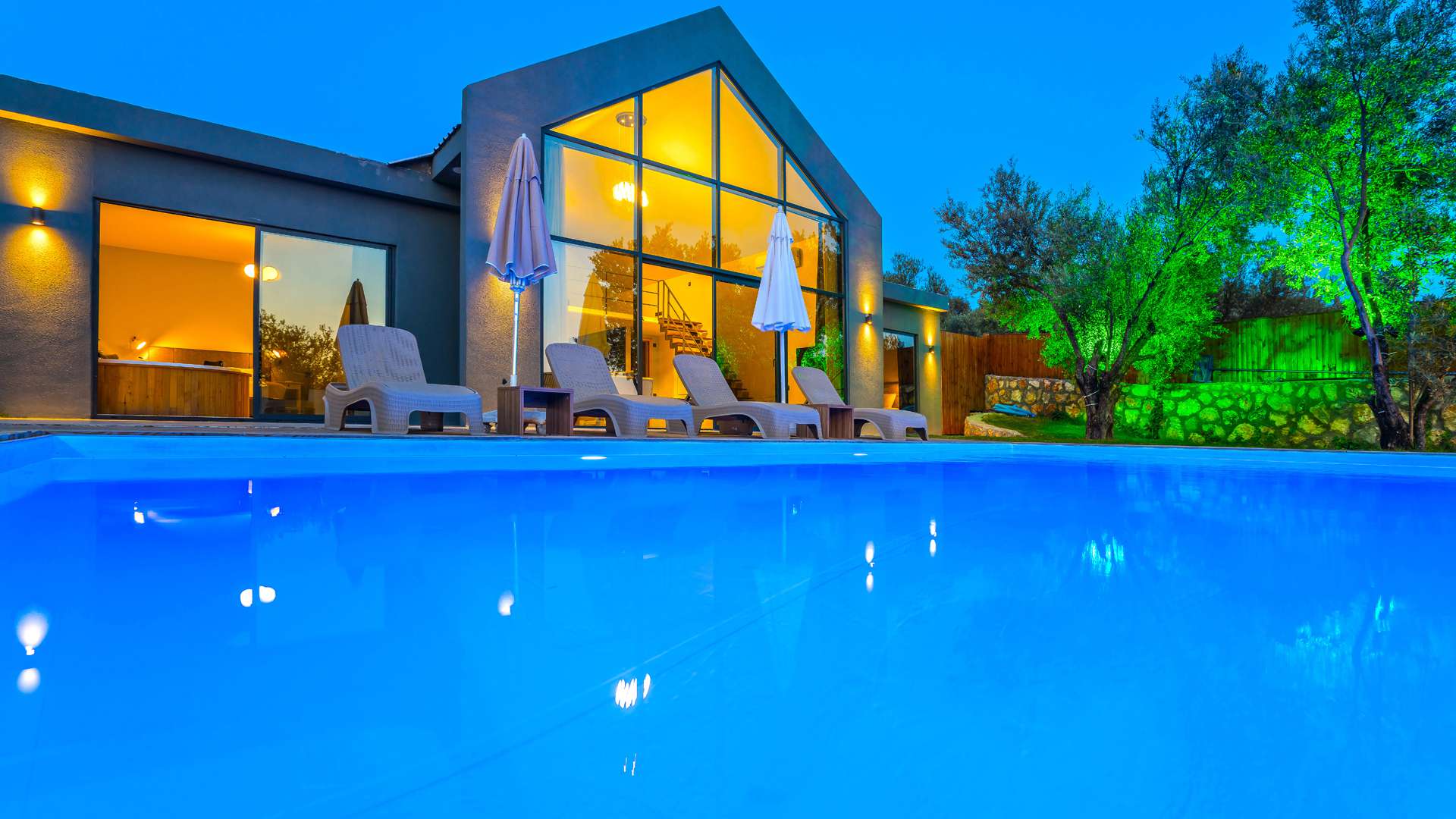 Villa Lux, Kalkan Çayköy Bölgesinde 4 Kişilik Kiralık Villa