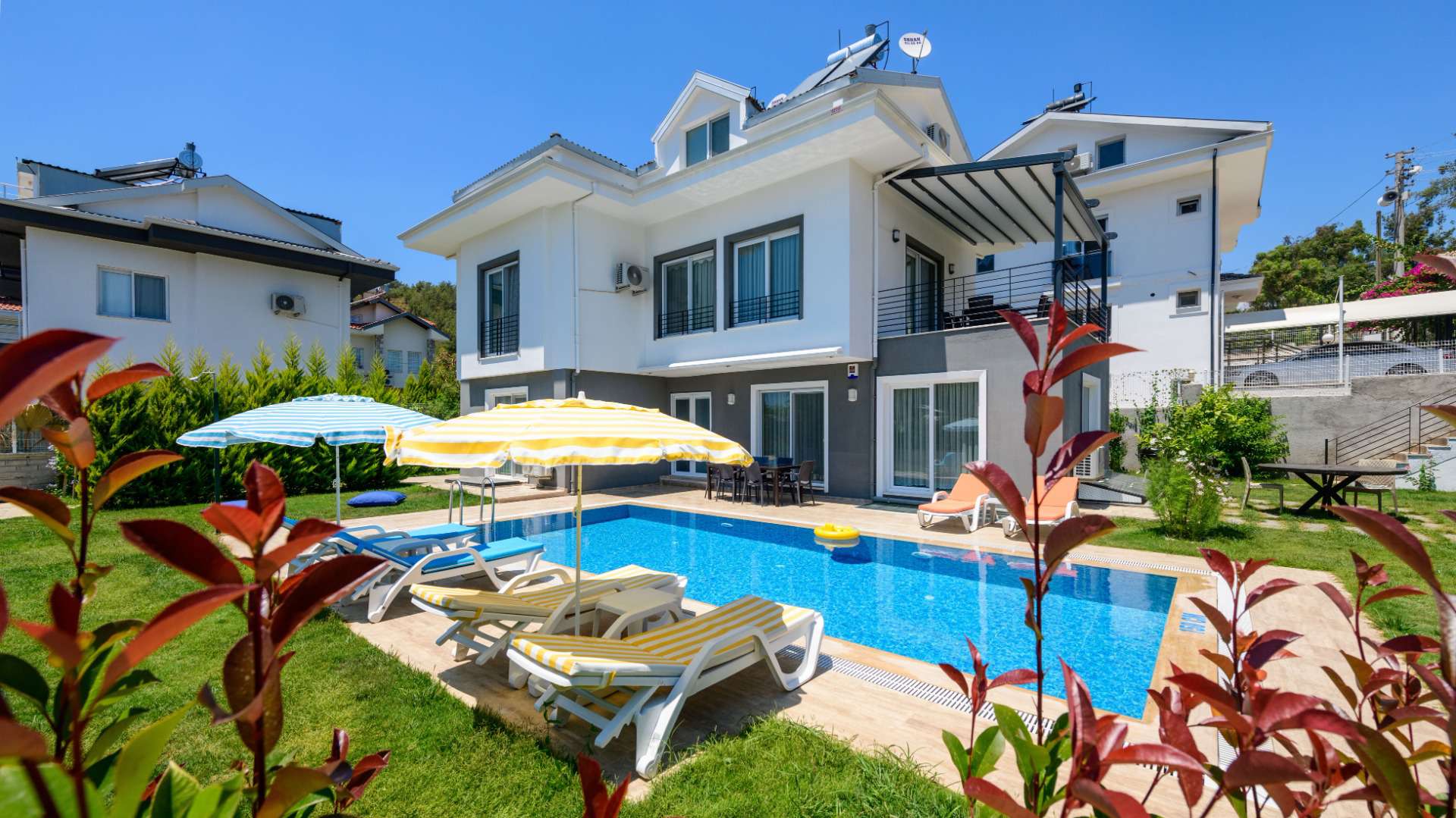 Villa Sunlight, Fethiye Çiftlik Bölgesinde 15 Kişilik Kiralık Villa