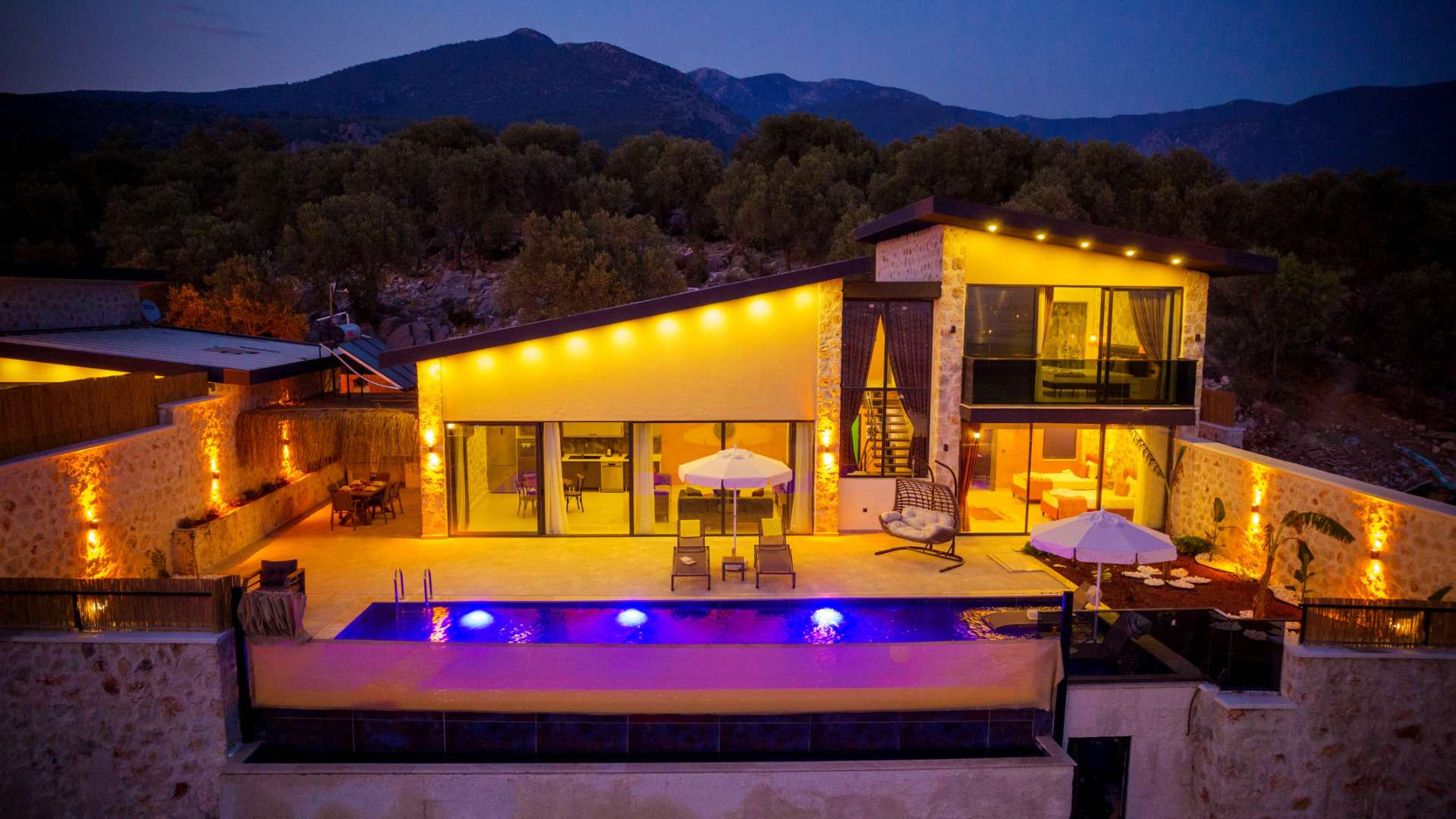 Villa Salih, Kalkan Çayköy Bölgesinde 4 Kişilik Kiralık Villa