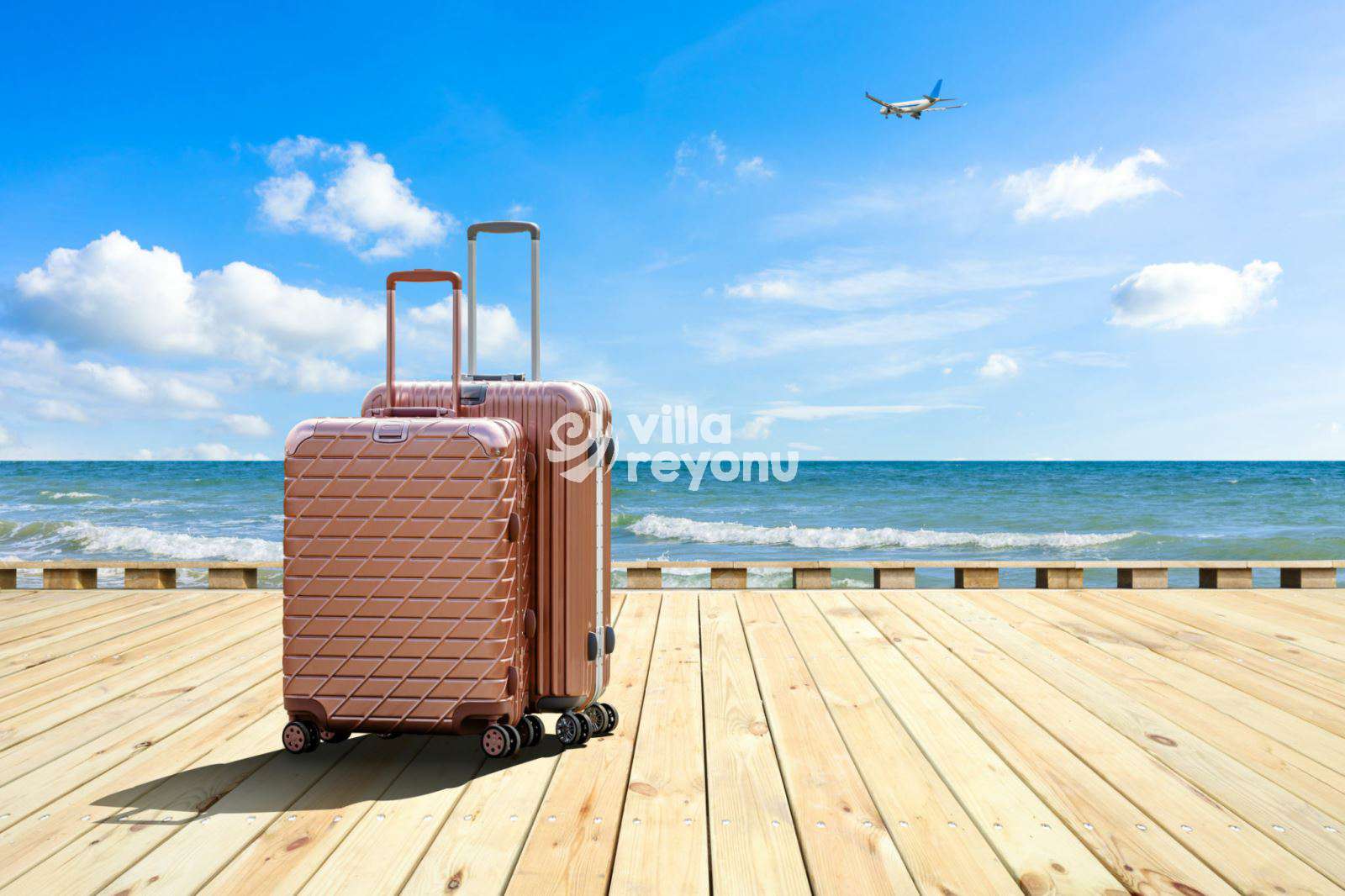 villa tatilini simgeleyen valiz fotoğrafı