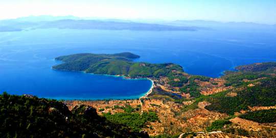 Muğla Akbük Koyu Plajı Gezi Rehberi