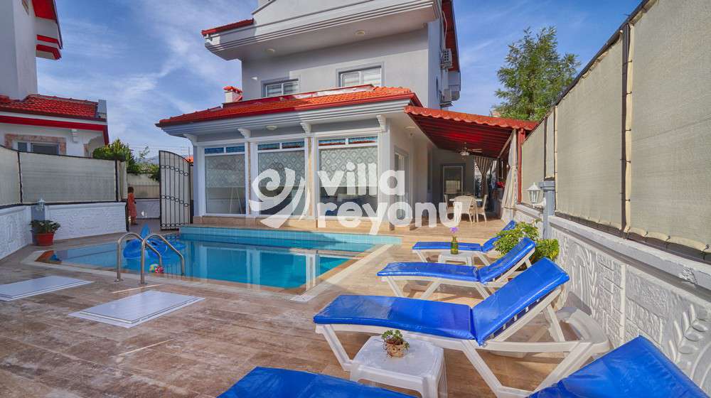 Villa Duygu, Fethiye Çiftlik Bölgesinde 8 Kişilik Kiralık Villa Villa