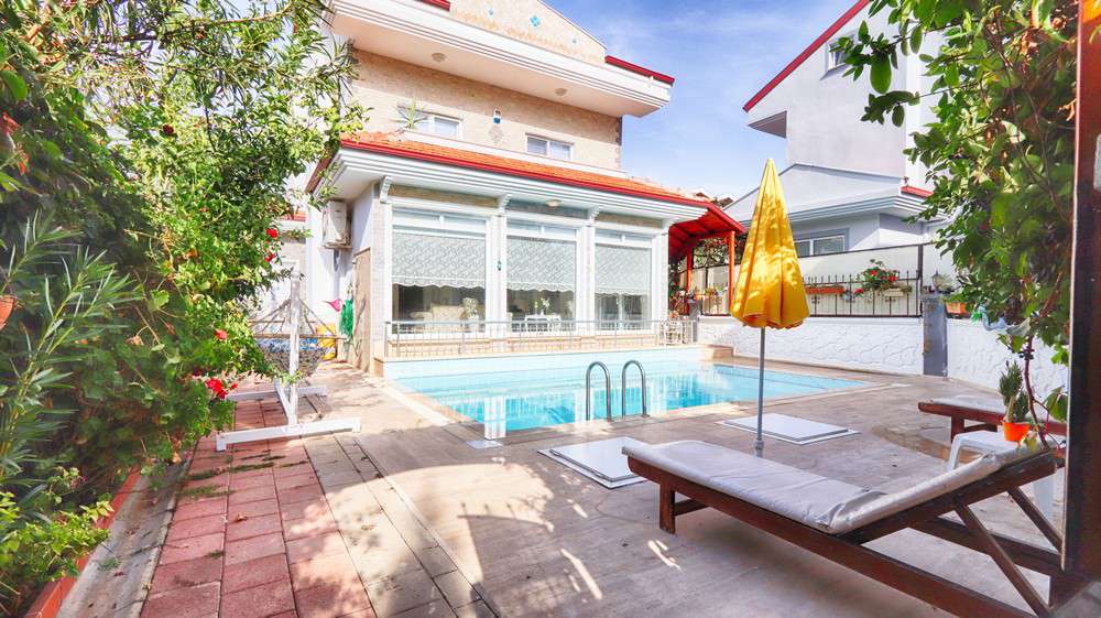 Villa Başak, Fethiye Çiftlik Bölgesinde 8 Kişilik Kiralık Villa