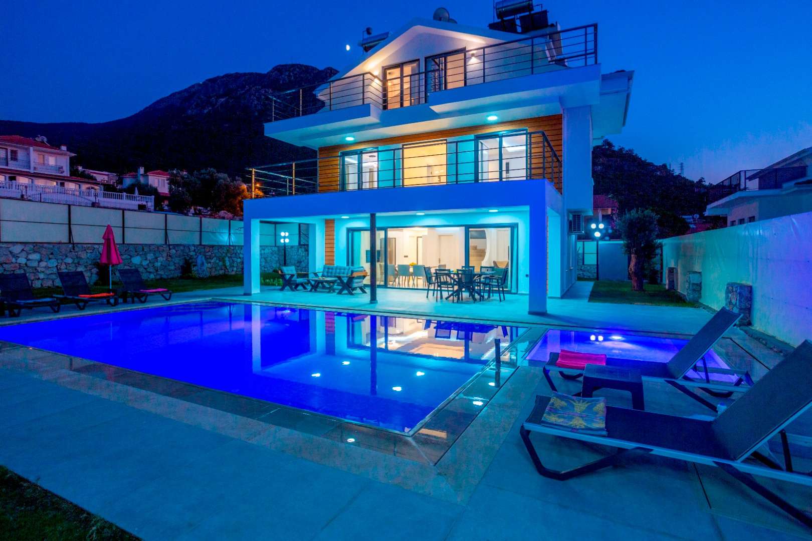 Villa Aslan, Fethiye  Ovacık Bölgesinde 8 Kişilik Kiralık Villa
