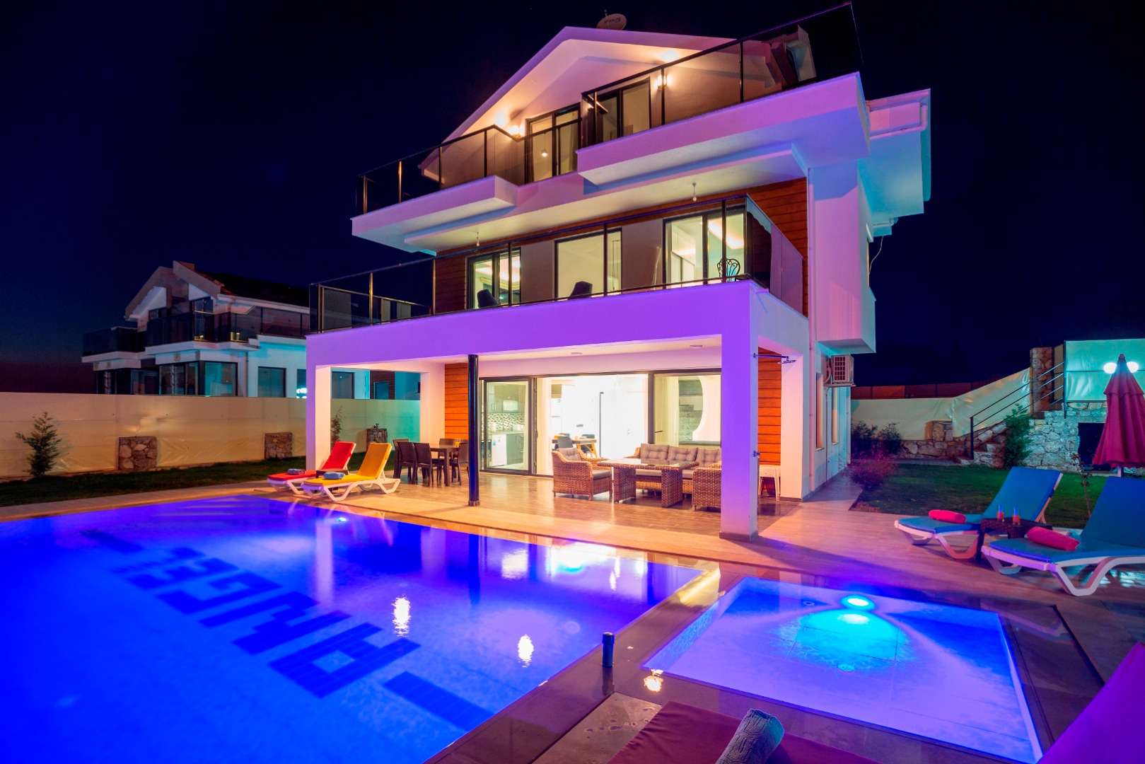 Villa Sherbella, Fethiye Ovacık Bölgesinde 8 Kişilik Kiralık Villa